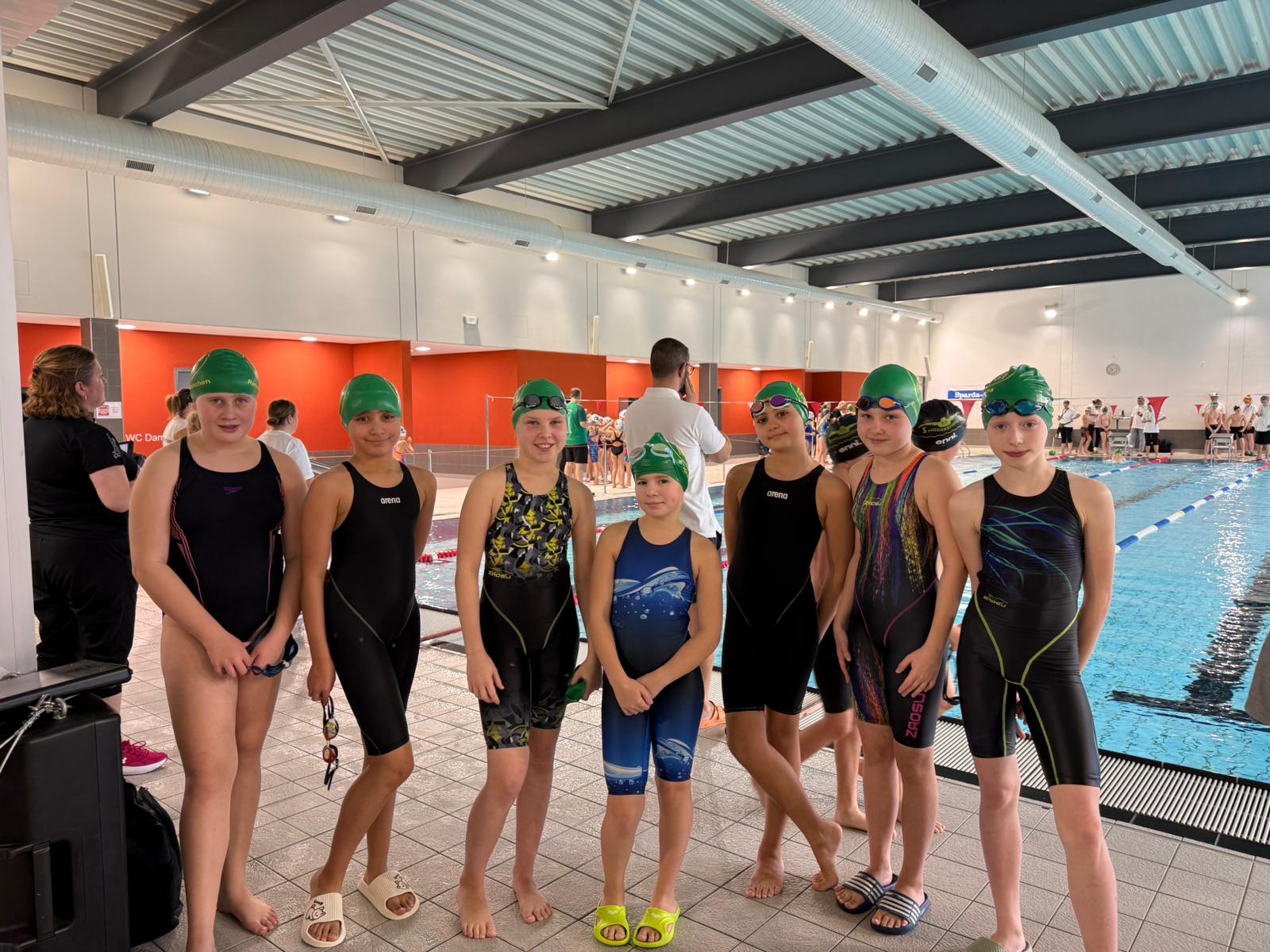 PHOTO-2025-12-07-19-30-43 3