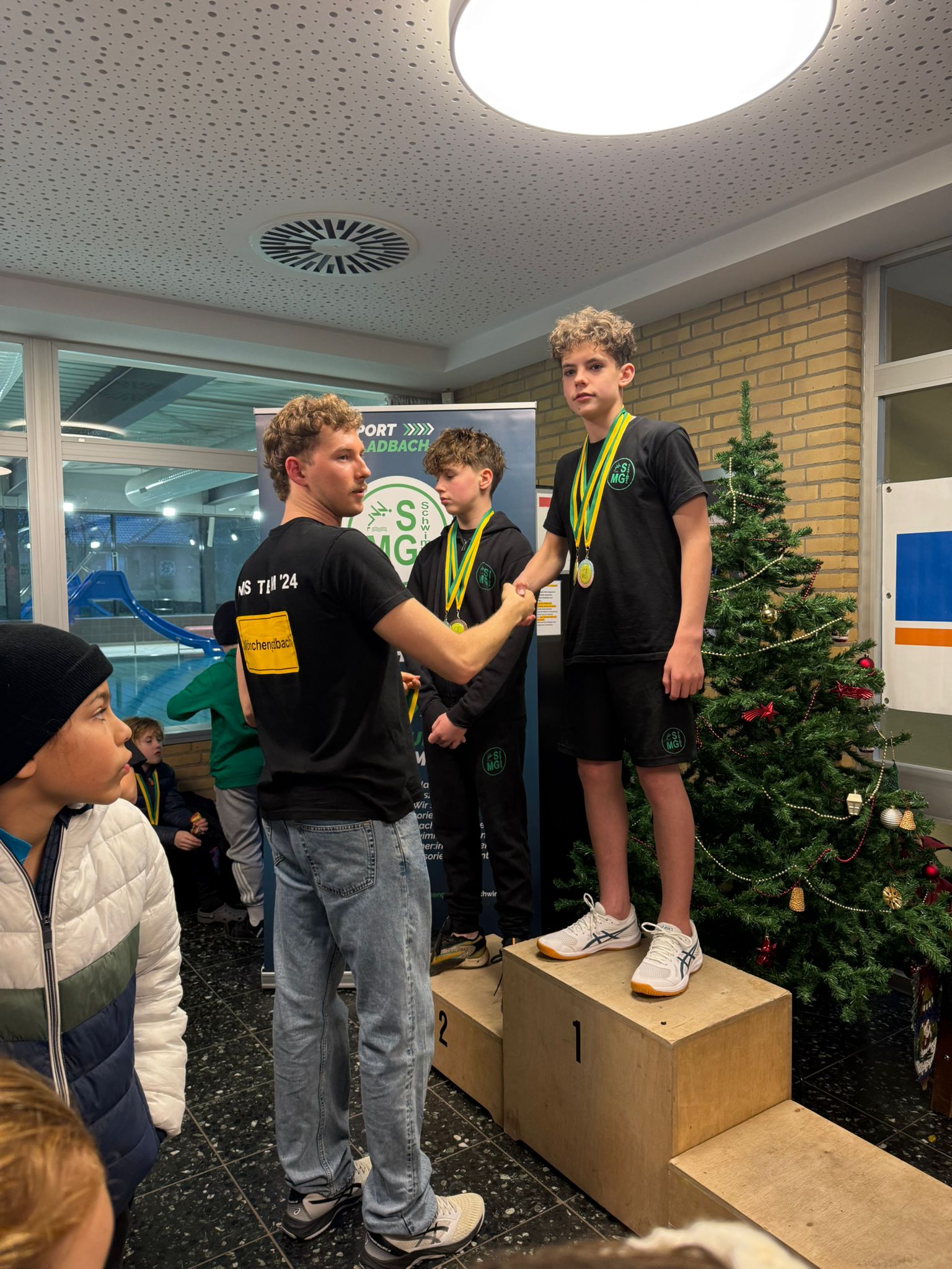 PHOTO-2025-12-07-19-49-16 2